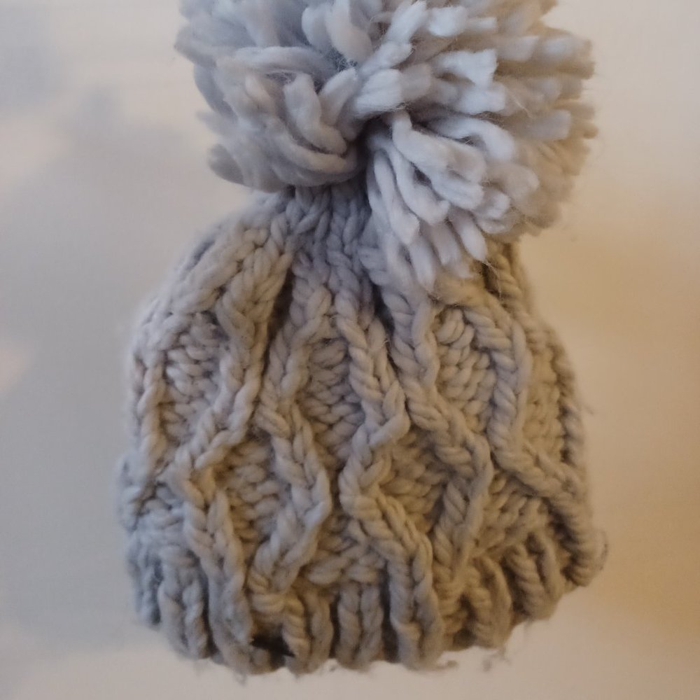Hollister Pom Cable Knit Hat in Soft Grey (Juniors)